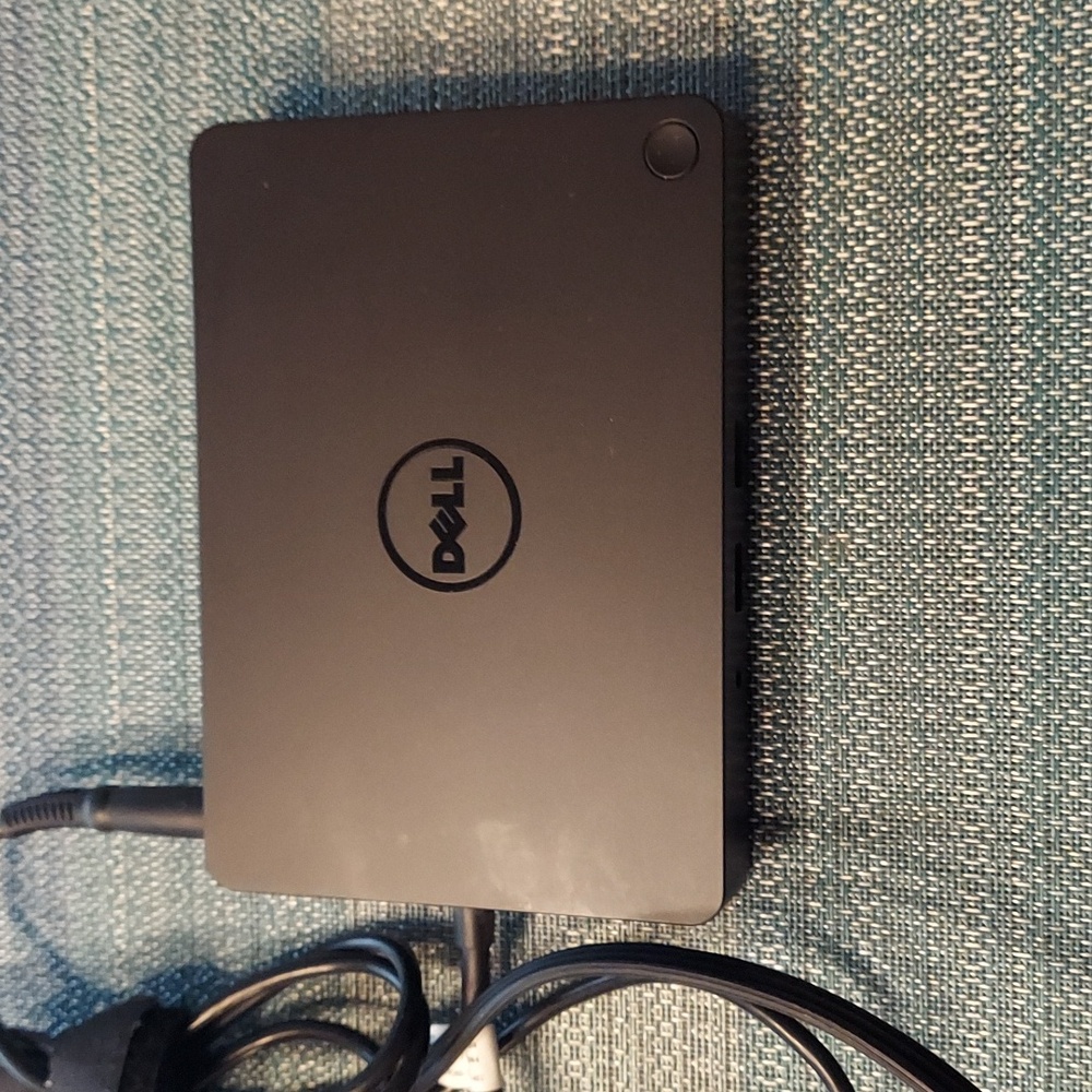DELL Docking Station 19.5V Model K17A - EUC